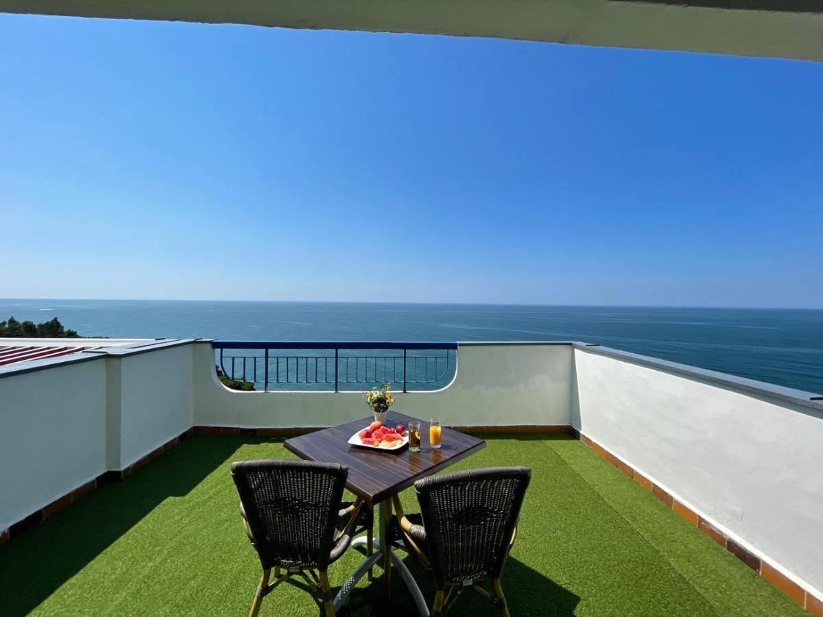 Corpus A - Hotel Albatros Улцин Екстериор снимка
